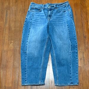 Old Navy barrel leg jeans, medium wash. 12P